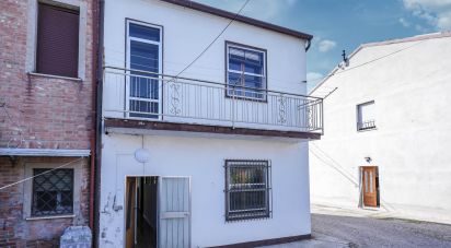 Casa indipendente / Villa 5 locali di 133 m² in Portomaggiore (44015)