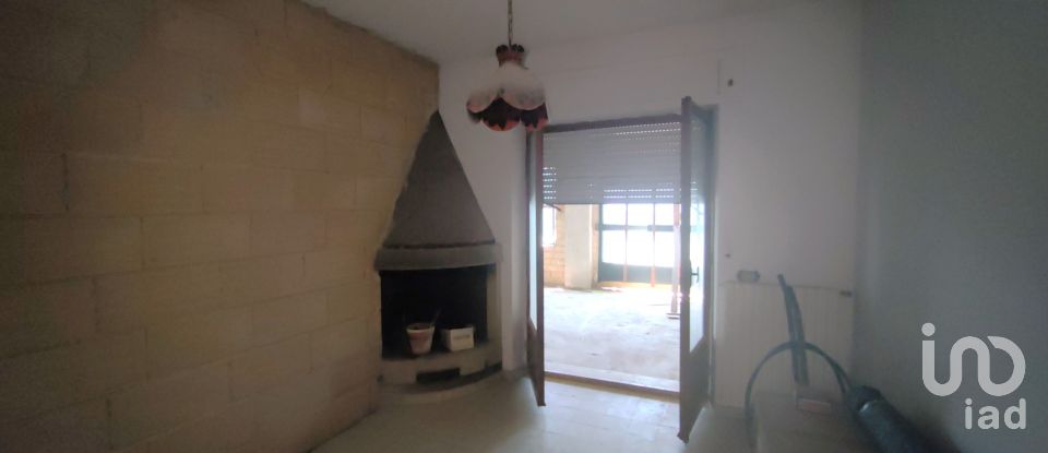 Appartamento 5 locali di 138 m² a Altidona (63824)