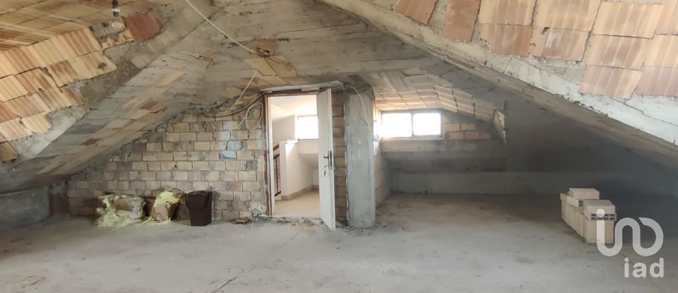 Appartamento 5 locali di 138 m² a Altidona (63824)