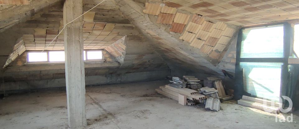 Appartamento 5 locali di 138 m² a Altidona (63824)