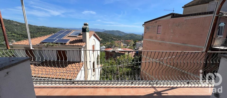 Apartment 0 rooms of 185 m² in Ilbono (08040)