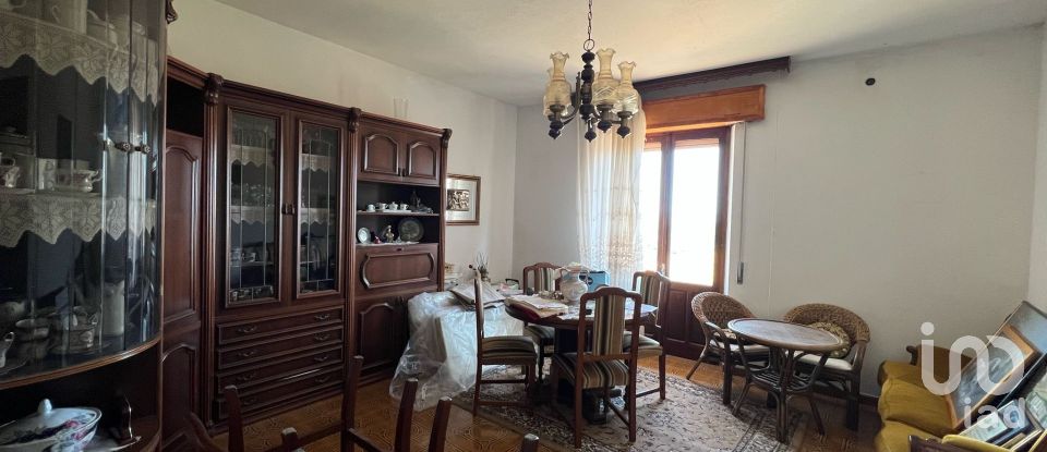 Apartment 0 rooms of 185 m² in Ilbono (08040)