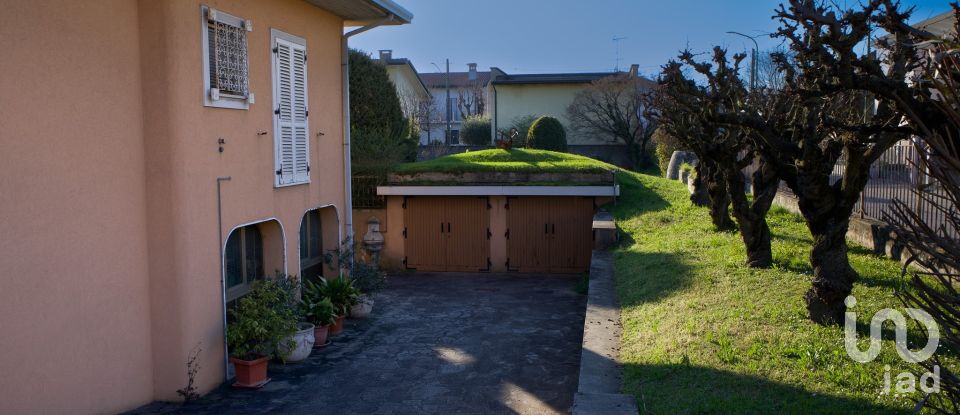 Casa indipendente 12 locali di 274 m² in Guidizzolo (46040)