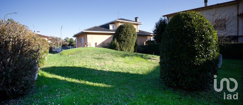 Casa indipendente 12 locali di 274 m² in Guidizzolo (46040)