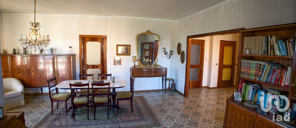 Casa indipendente 12 locali di 274 m² in Guidizzolo (46040)