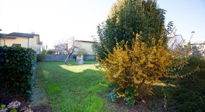 Casa indipendente 12 locali di 274 m² in Guidizzolo (46040)