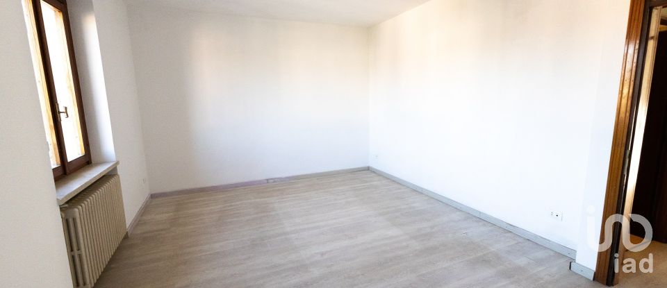 Casa indipendente 12 locali di 274 m² in Guidizzolo (46040)