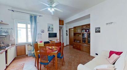 Appartamento 6 locali di 77 m² a Genova (16132)