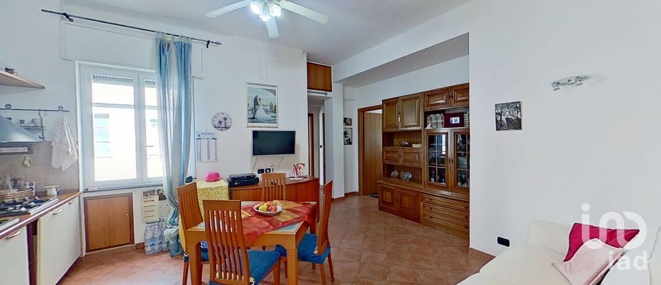 Appartamento 6 locali di 77 m² a Genova (16132)