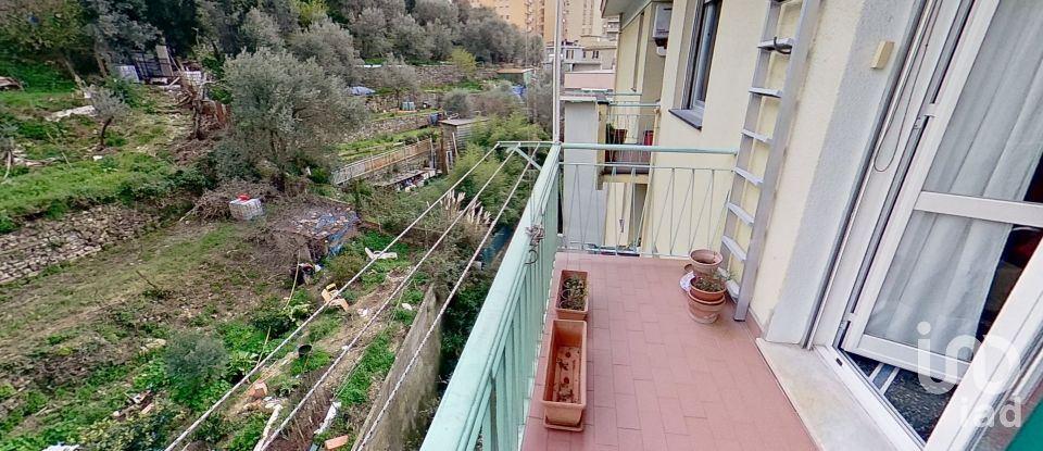 Appartamento 6 locali di 77 m² a Genova (16132)