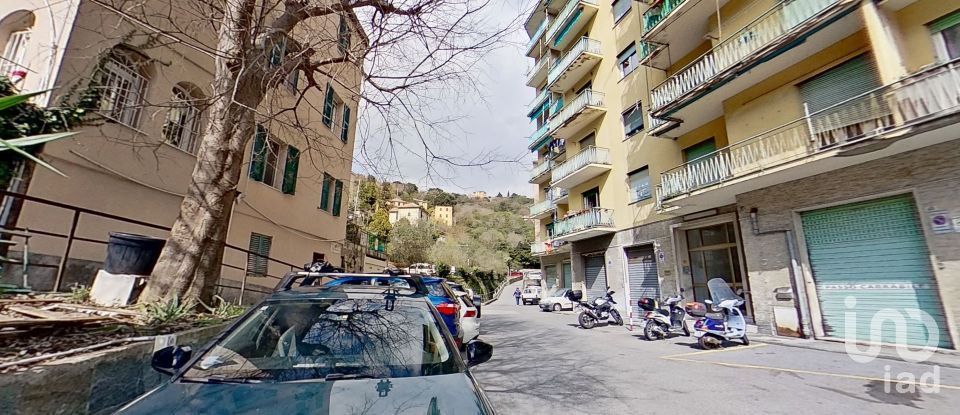 Appartamento 6 locali di 77 m² a Genova (16132)