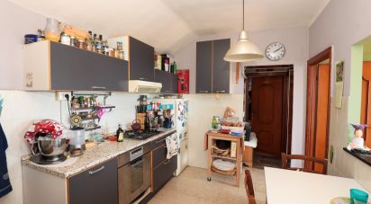 Mansion 10 rooms of 143 m² in Genova (16133)