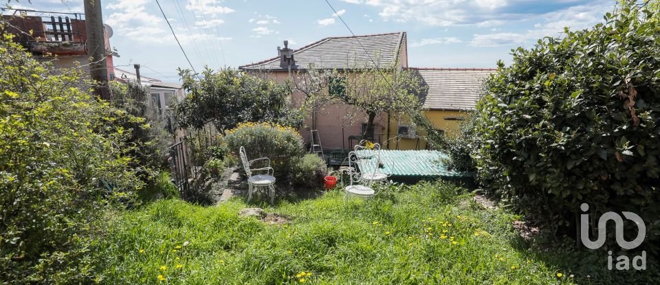 Mansion 10 rooms of 143 m² in Genova (16133)