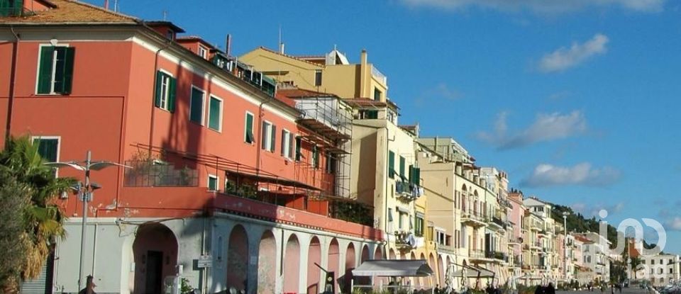 Posto auto di 39 m² in Imperia (18100)