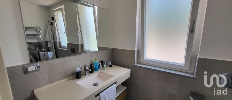 Loft 2 locali di 80 m² a Torino (10133)