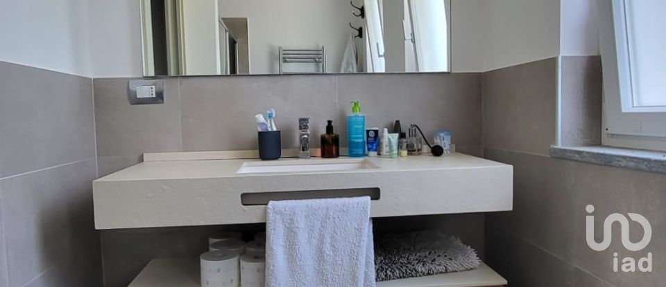 Loft 2 locali di 80 m² a Torino (10133)