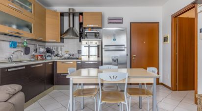 Bilocale di 52 m² a Cantù (22063)