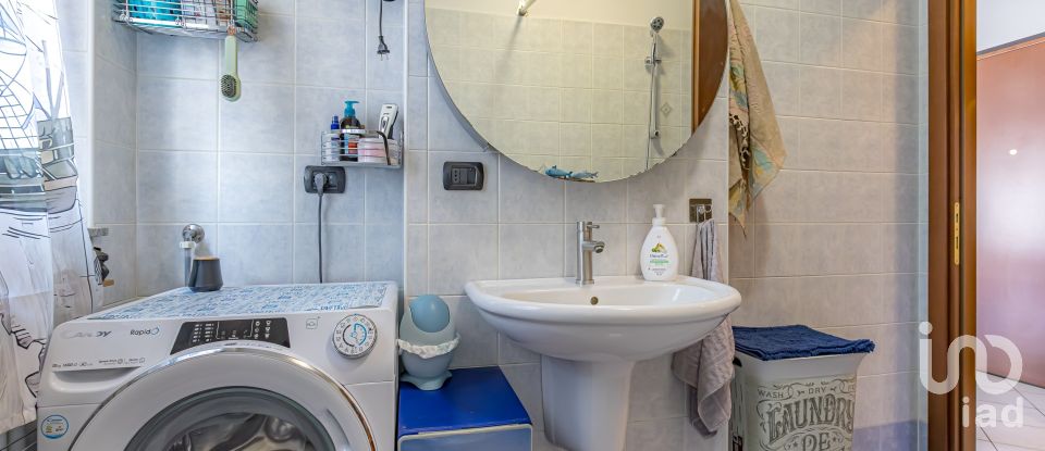 Bilocale di 52 m² a Cantù (22063)