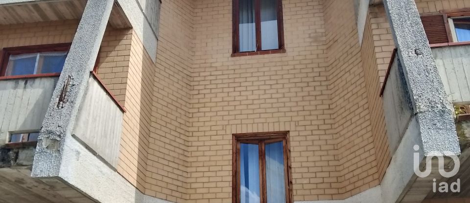 Appartamento 6 locali di 105 m² a Montegranaro (63812)