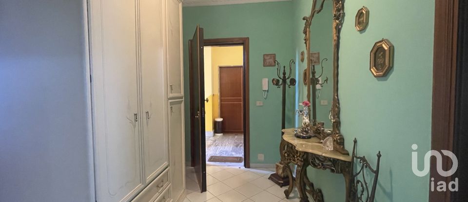 Apartment 0 rooms of 83 m² in None (10060)