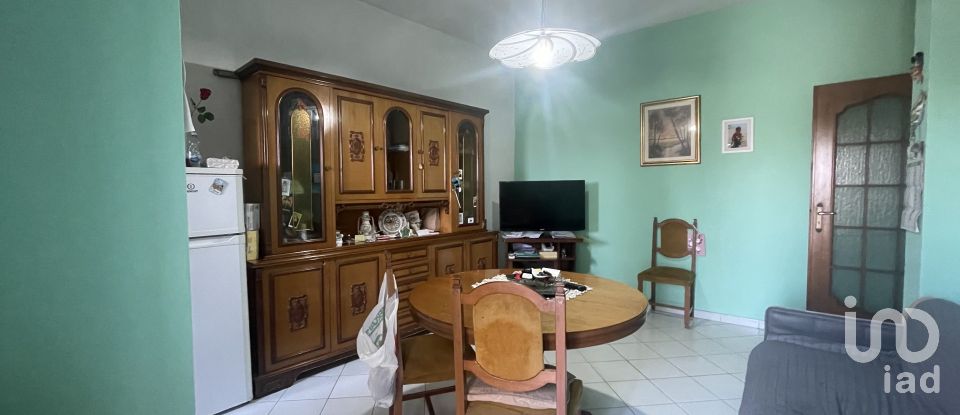 Apartment 0 rooms of 83 m² in None (10060)