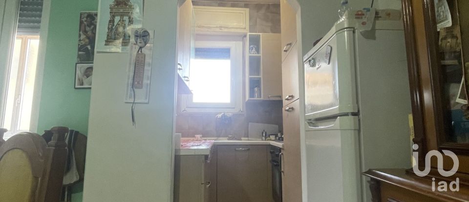 Apartment 0 rooms of 83 m² in None (10060)