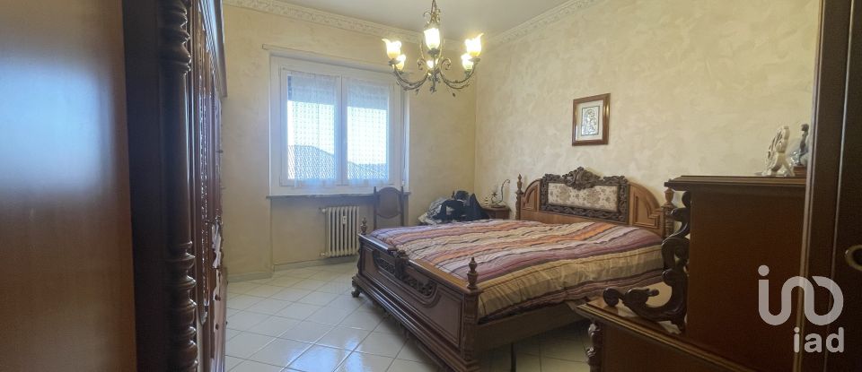 Apartment 0 rooms of 83 m² in None (10060)