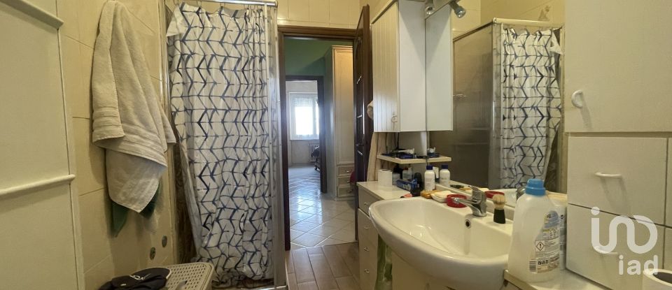 Apartment 0 rooms of 83 m² in None (10060)