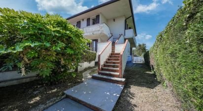 Casa indipendente / Villa 5 locali di 121 m² in Migliaro (44020)