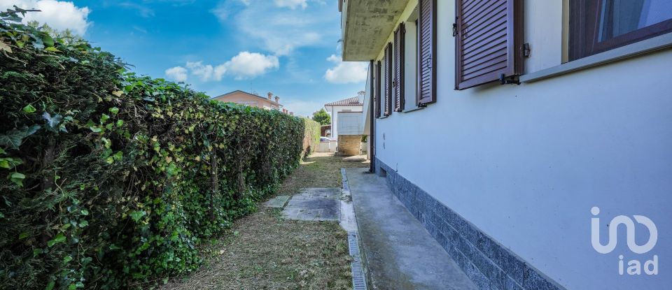 House 5 rooms of 121 m² in Migliaro (44020)