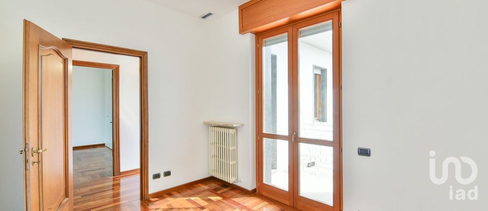 Quadrilocale di 172 m² a Turate (22078)
