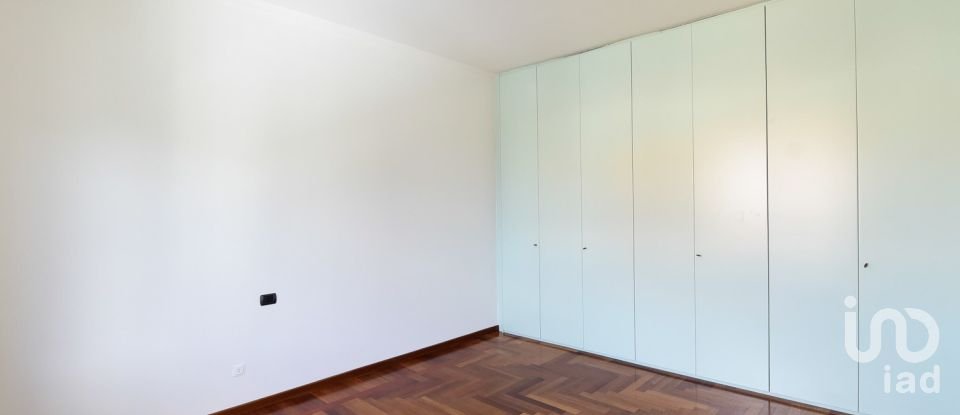 Quadrilocale di 172 m² a Turate (22078)