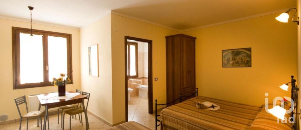 Varie superfici di 0 m² in Monzambano (46040)