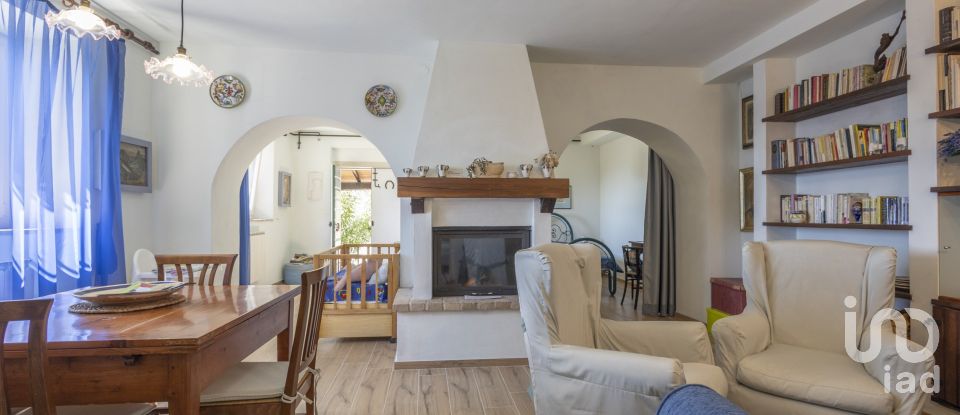 Villa storica 13 locali di 403 m² in Urbino (61029)