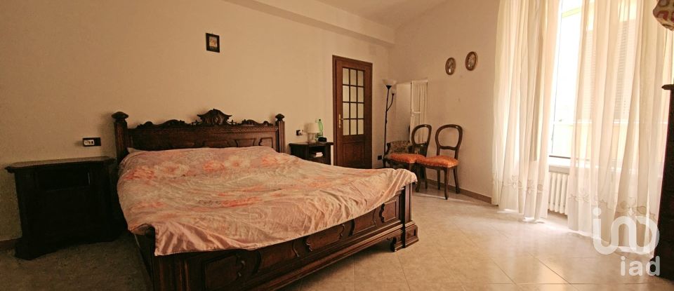 Apartment 5 rooms of 167 m² in Arenzano (16011)