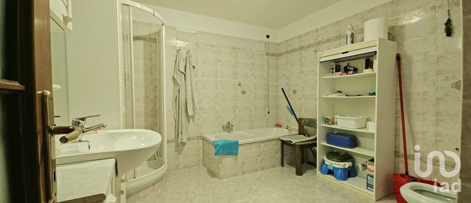 Apartment 5 rooms of 167 m² in Arenzano (16011)