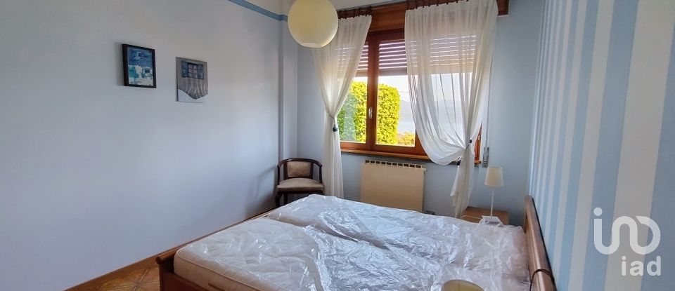 Casa indipendente 15 locali di 400 m² in Oggebbio (28824)