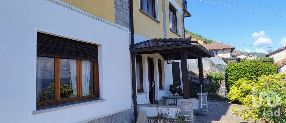 Casa indipendente 15 locali di 400 m² in Oggebbio (28824)