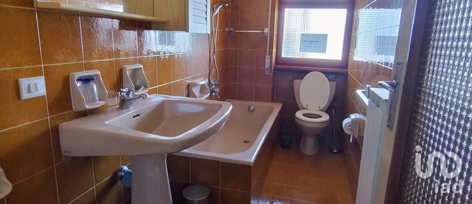 Casa indipendente 15 locali di 400 m² in Oggebbio (28824)