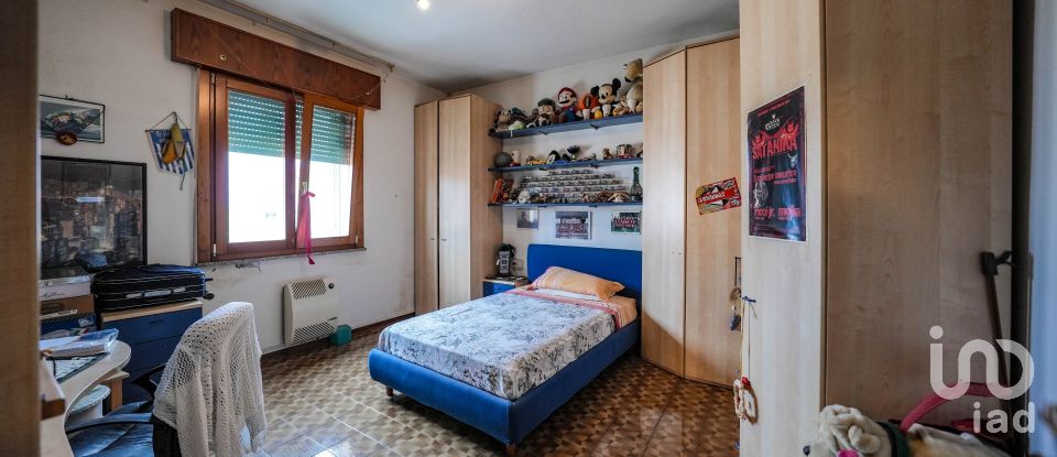 House 9 rooms of 256 m² in Portomaggiore (44015)