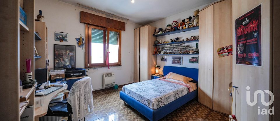 House 9 rooms of 256 m² in Portomaggiore (44015)