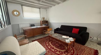 Negozio / locale commerciale di 125 m² in Arezzo (52100)