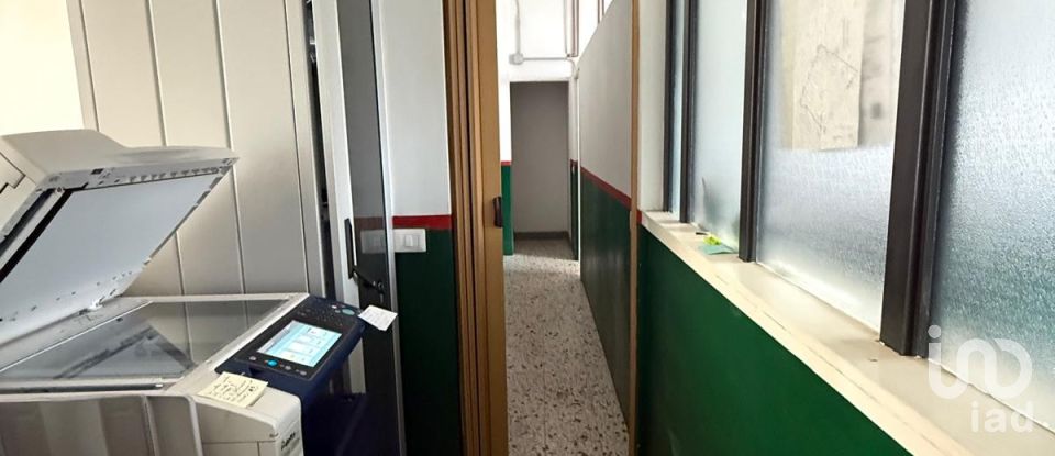 Negozio / locale commerciale di 125 m² in Arezzo (52100)