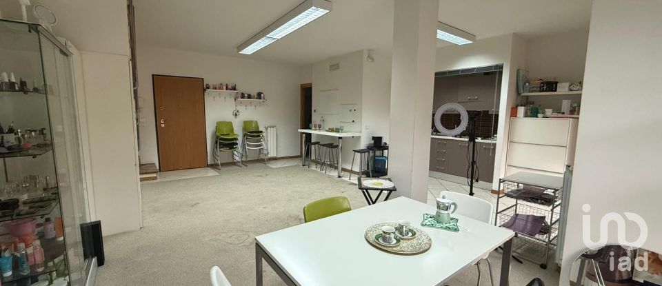 Apartment 5 rooms of 90 m² in Arezzo (52100)