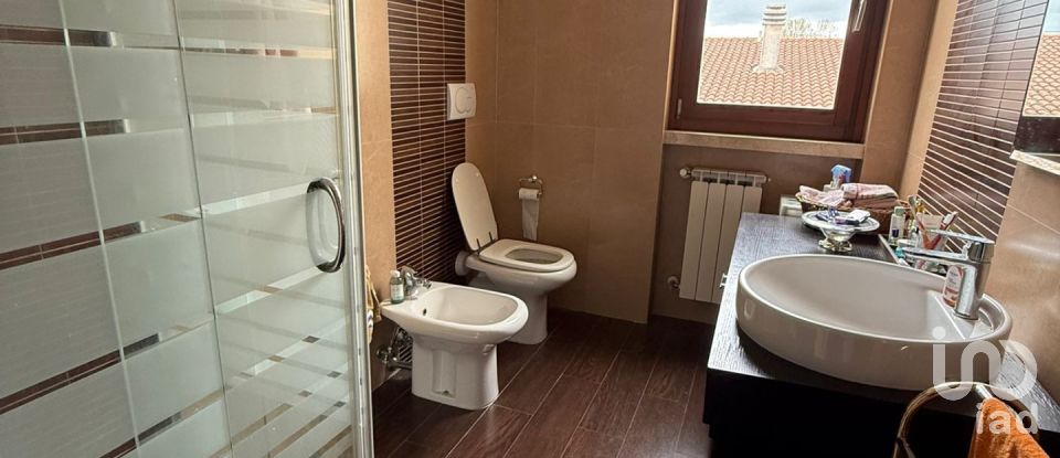 Apartment 5 rooms of 90 m² in Arezzo (52100)