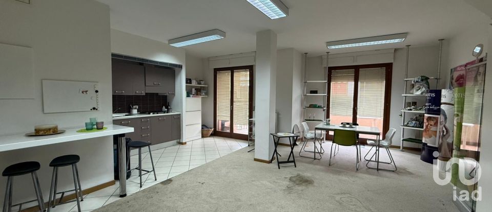 Apartment 5 rooms of 90 m² in Arezzo (52100)