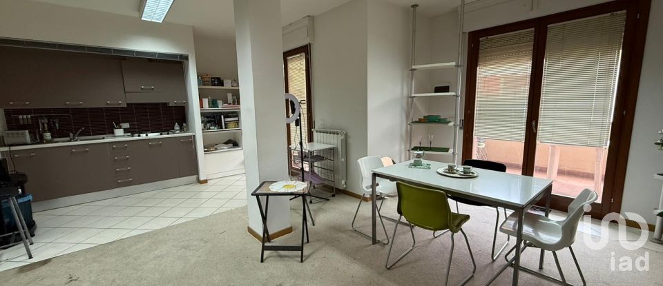 Apartment 5 rooms of 90 m² in Arezzo (52100)
