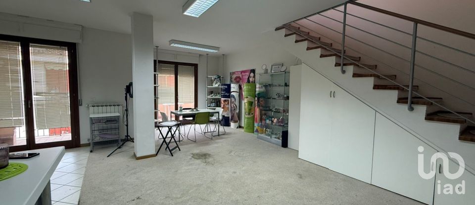 Apartment 5 rooms of 90 m² in Arezzo (52100)