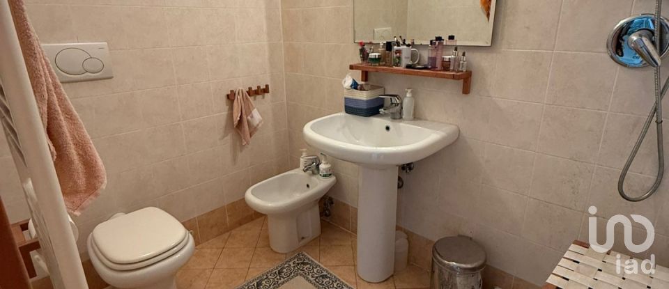 Apartment 5 rooms of 90 m² in Arezzo (52100)