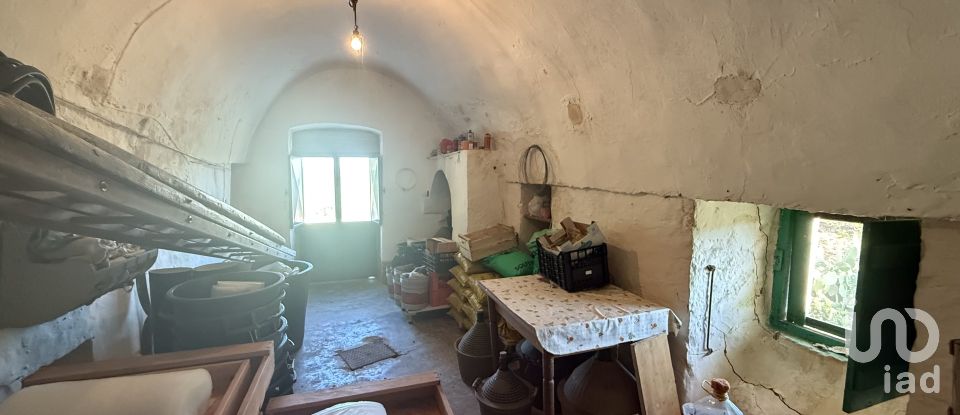 Trullo 8 locali di 190 m² in Ceglie Messapica (72013)